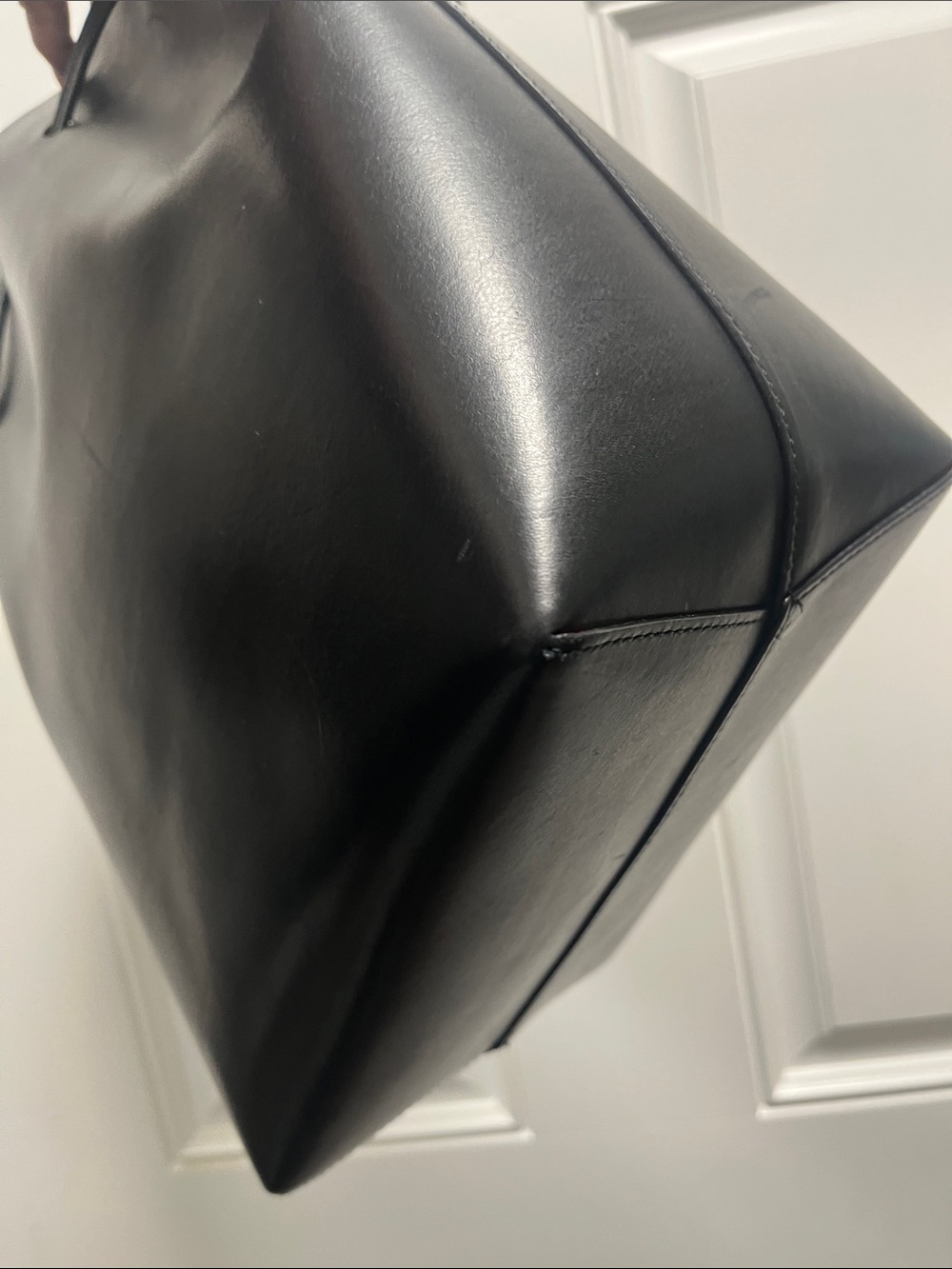 Mansur Gavriel Black Leather Bucket Shoulder Bag with Red Eyelet 13 x12.5x 6 - Picture 8 of 16